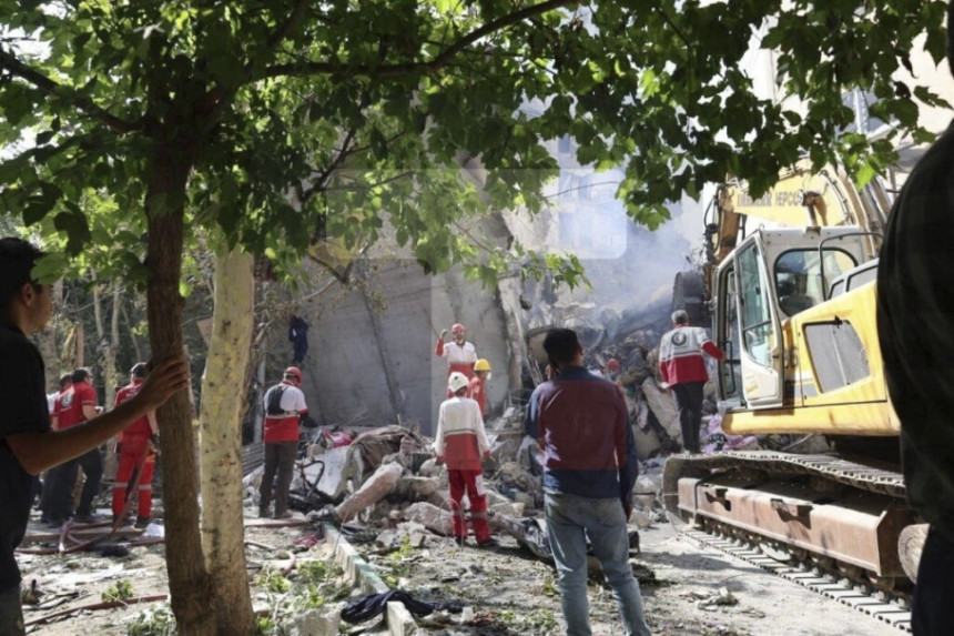 Iran: Eksplozije u Teheranu, Isfahanu i drugim gradovima