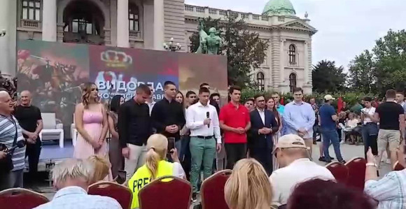 Studenti koji žele da uče organizovali književno veče