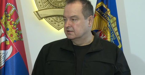 Dačić: Osuđujem napade učesnika skupa na policiju