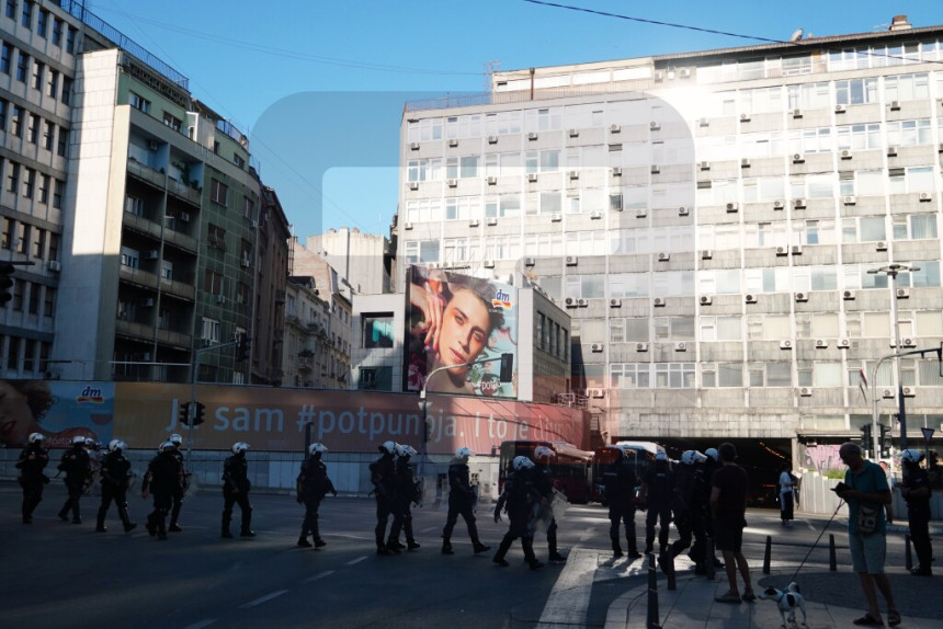 Blokade pojedinih saobraćajnica u NS i BG, reagovao Vučić