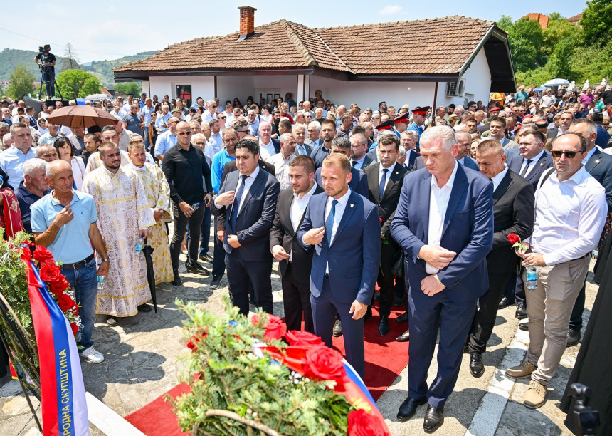 Stanivuković: Stojimo ćutke pred 3.267 srpskih žrtava