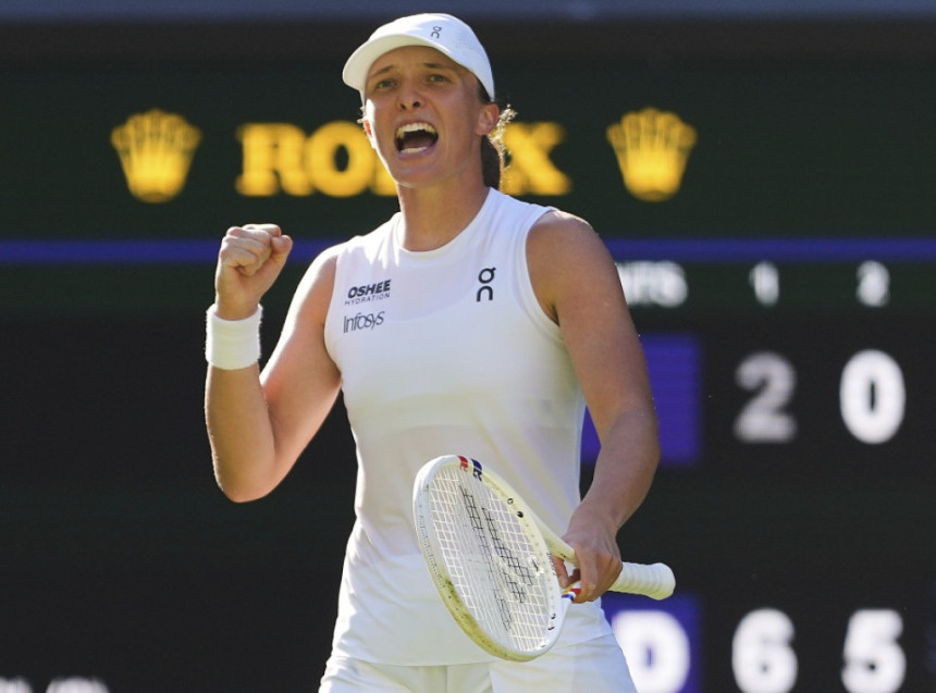 Poljska teniserka Iga Švjontek šampion Vimbldona
