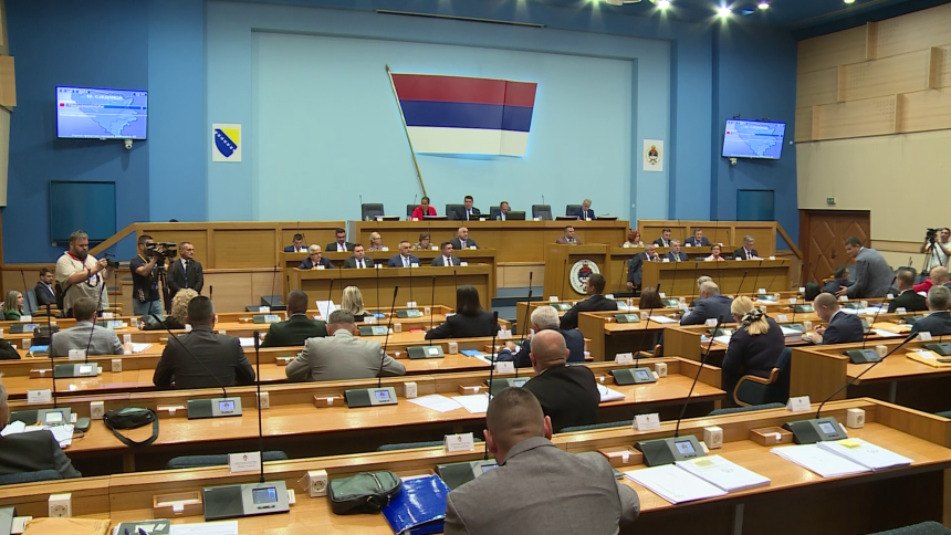 Oni ćute, a hiljade KM liježu na račun: Ko su "ćutolozi" u NS RS?