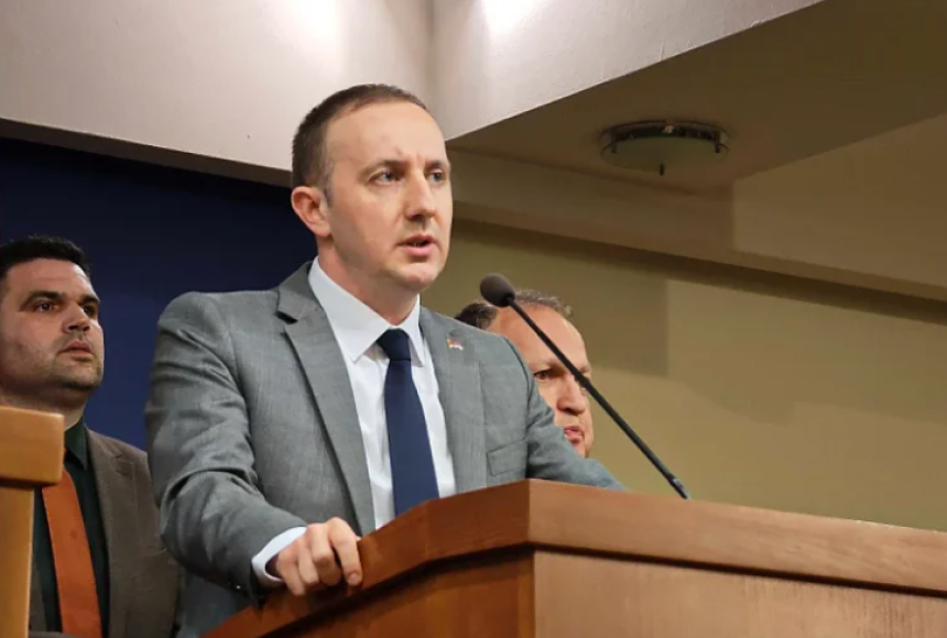 Stevandiću, niste se ponijeli odgovorno, već kukavički