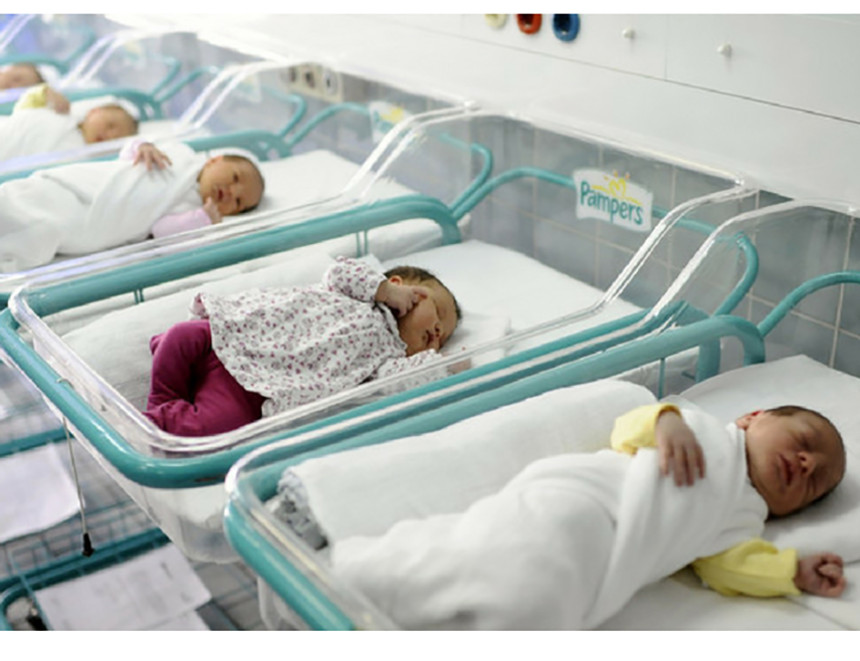 Srpska bogatija za 32 bebe, ponovo "vode" dječaci