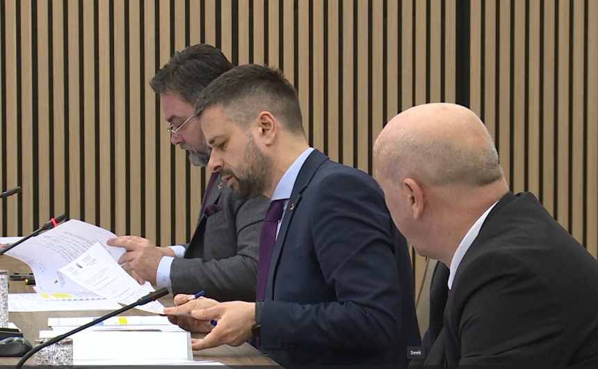 Ministarstvo Dodikovog Srđana Amidžića: Zaobilazi zakone, milione troši bez pravila