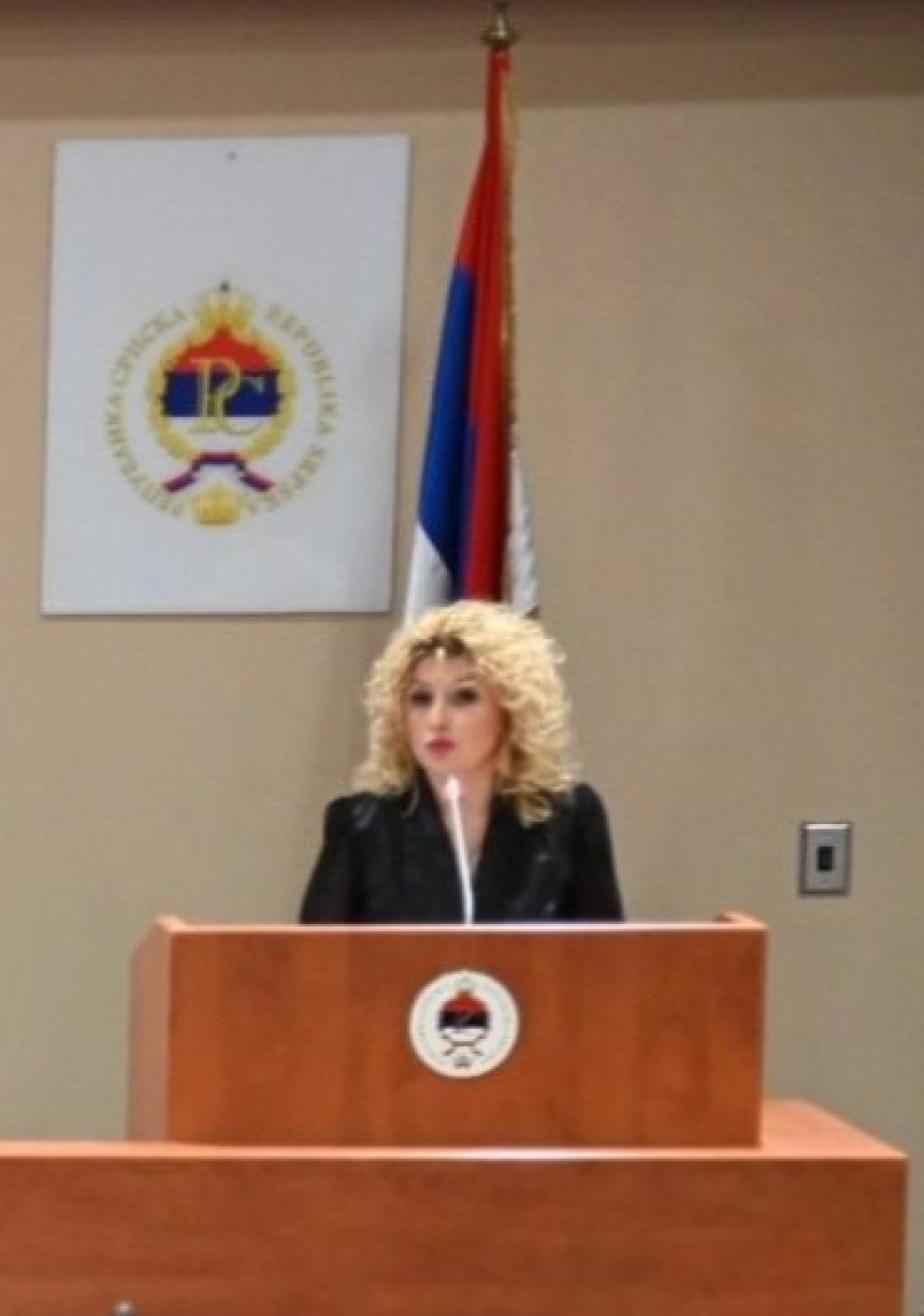 Utabanim stazama, režimlije jedno pričaju, drugo rade