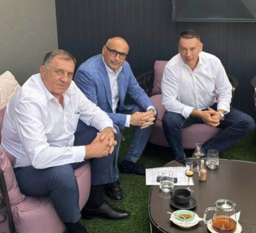 Nešić i Banjac preuzimaju kadrove Demosa u vlasti