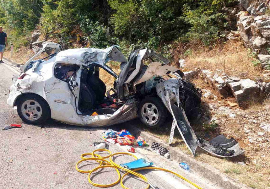 Završena obdukcija tijela poginulih djevojaka kod Bileće