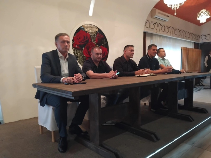 70-ak članova paljanskog Demosa se "utopilo" u SNSD