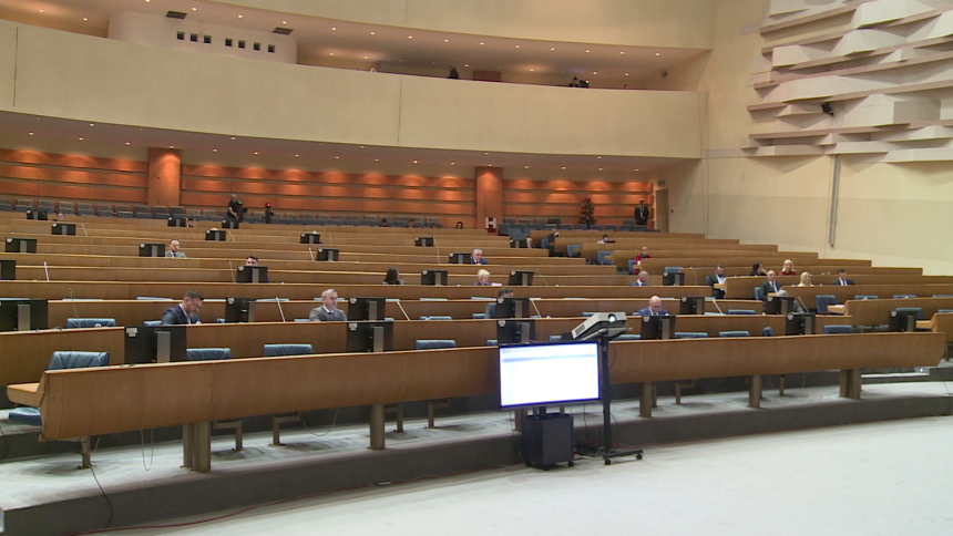 Političari se u svojim restoranima hrane po smiješnim cijenama