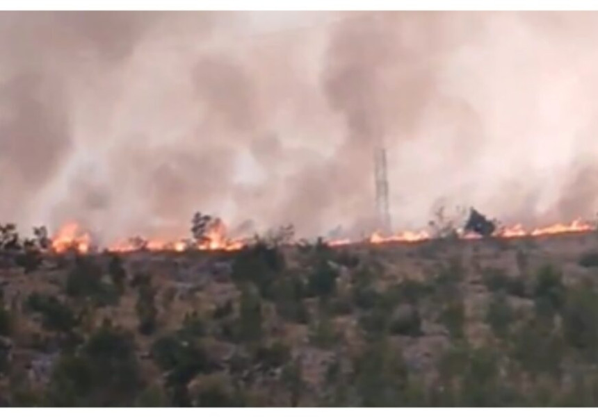 Požar u Mostaru, vatra zahvatila Jasenicu i Baćeviće