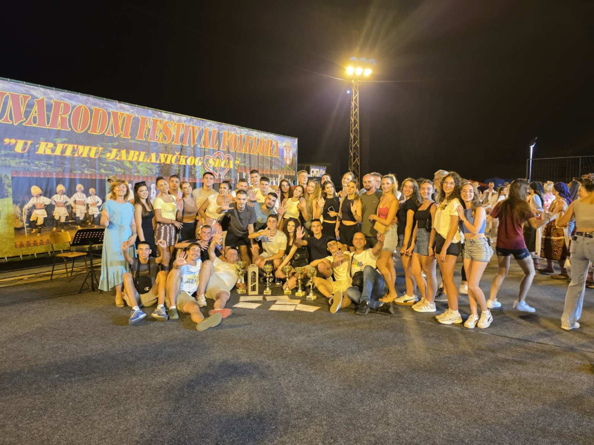Semberci pokupili nagrade, čak pet na festivalu folklora