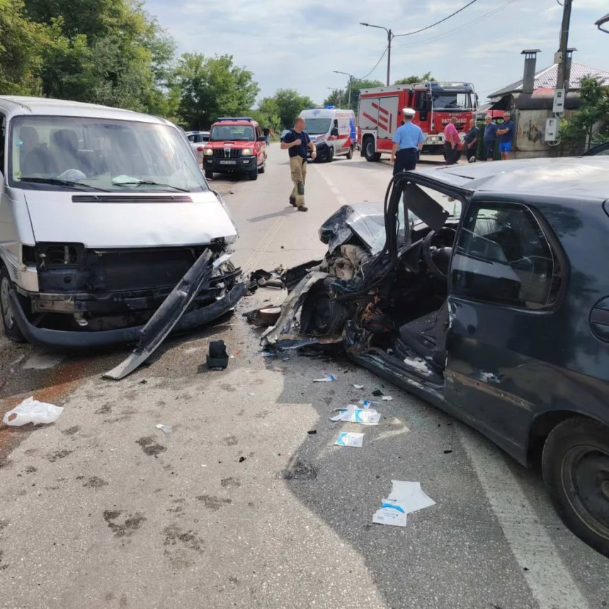 Težak sudar u Prijedoru, obustava saobraćaja