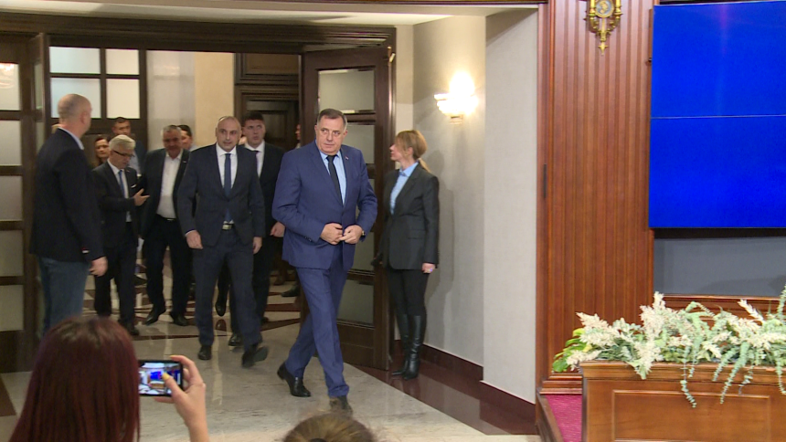 Dodik podijelio zadatke koaliciji u vezi referenduma