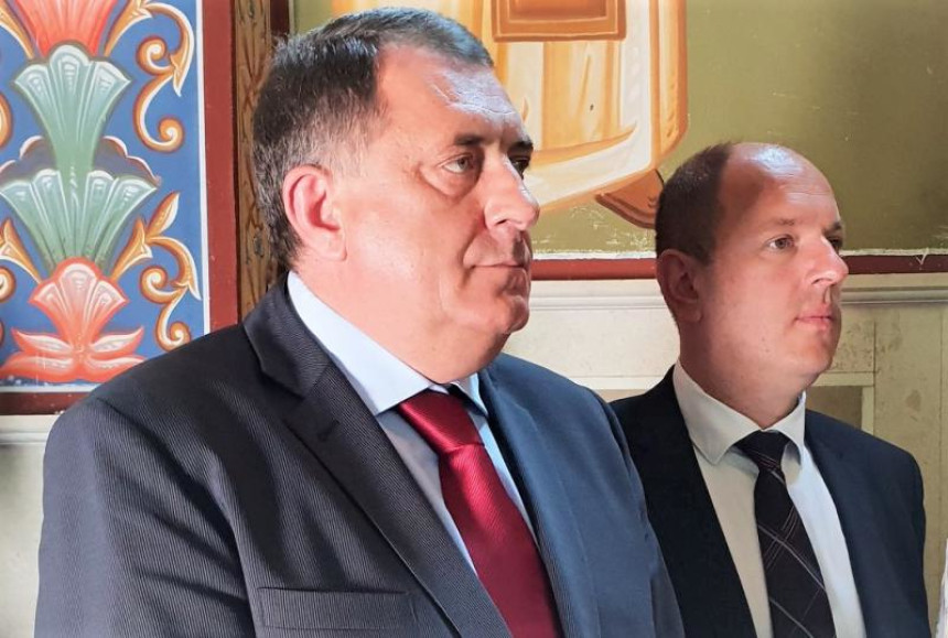 Fotelja za Luku Petrovića - 135 miliona KM godišnje