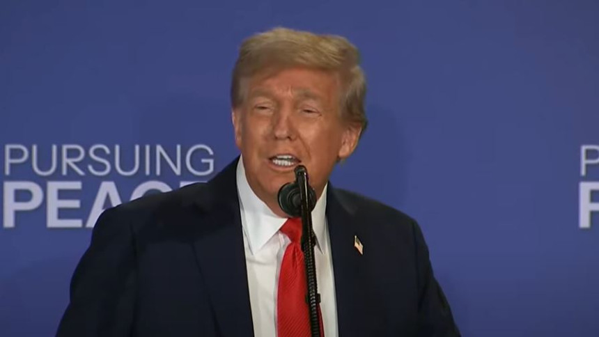 Prvi put u istoriji Amerike, Tramp smijenio guvernerku