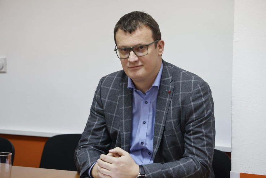 Šaljete li kao nama redovne kontrole i u javna preduzeća?