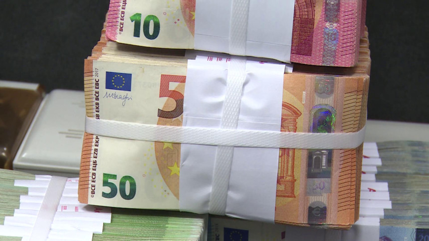 Hrvatska: Hiljade građana preko noći ostalo bez para