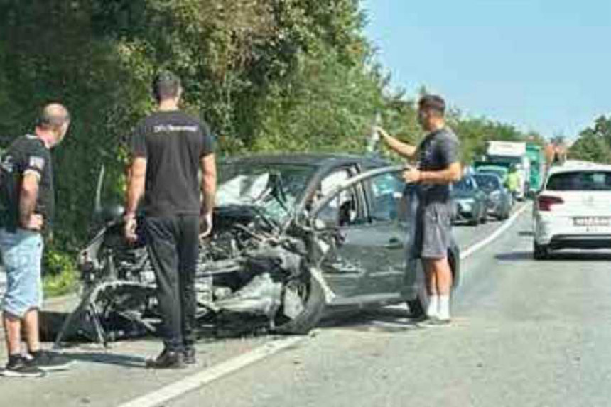 Teška nezgoda kod Modriče, povrijeđene dvije žene