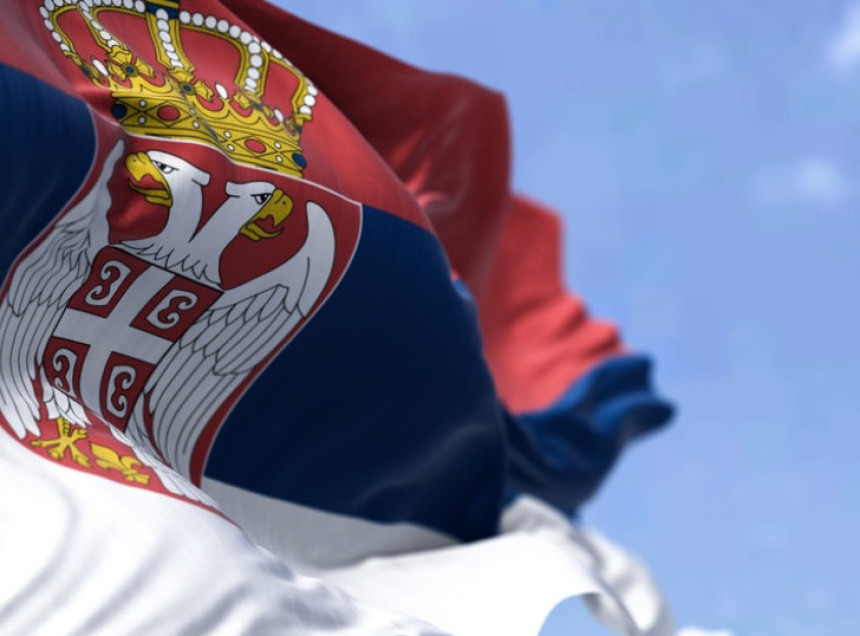 Republika Srpska okićena zastavama Srbije i Srpske