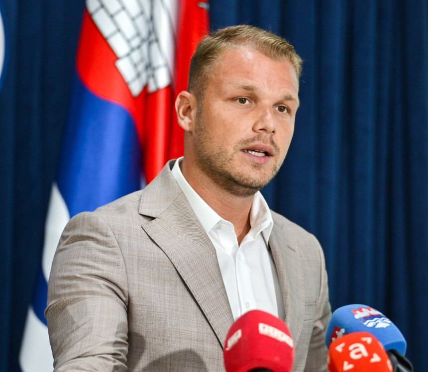 Cirkus stigao u naš grad, zna se i ko glumi klovnove?