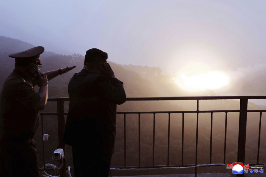 Kim Džong Un poručio: Nabavili smo novo tajno oružje