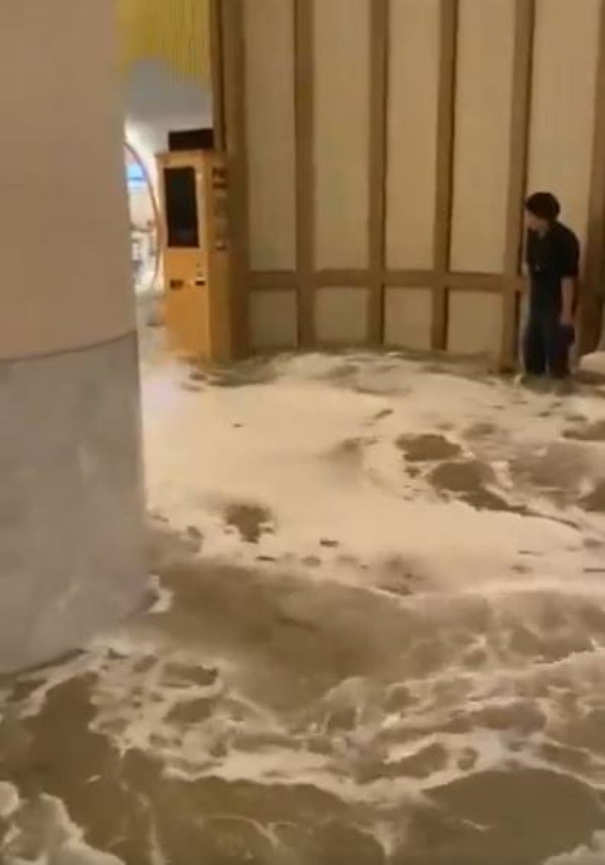 Haos na Tajvanu i u Hongkongu: 14 osoba stradalo