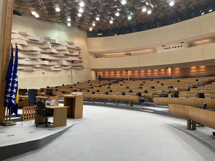 Poslanik Ujedinjene Srpske ne bojkotuje Martu Kos