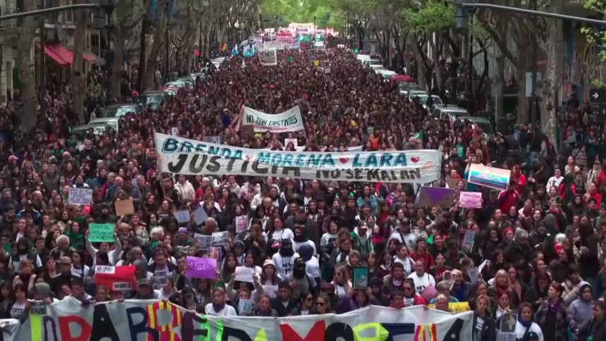 Argentina: Hiljade ljudi na protestu zbog femicida