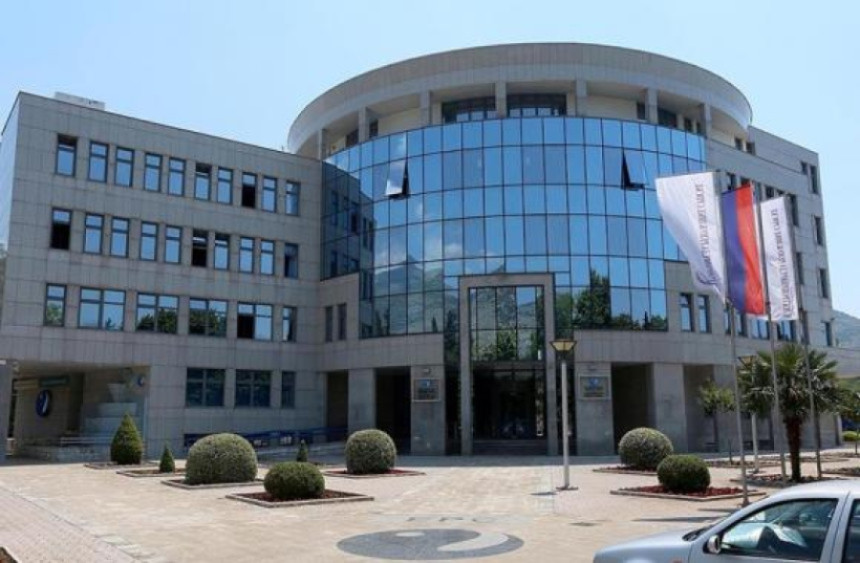 ERS krpi rupe u novim milionskim zaduženjem