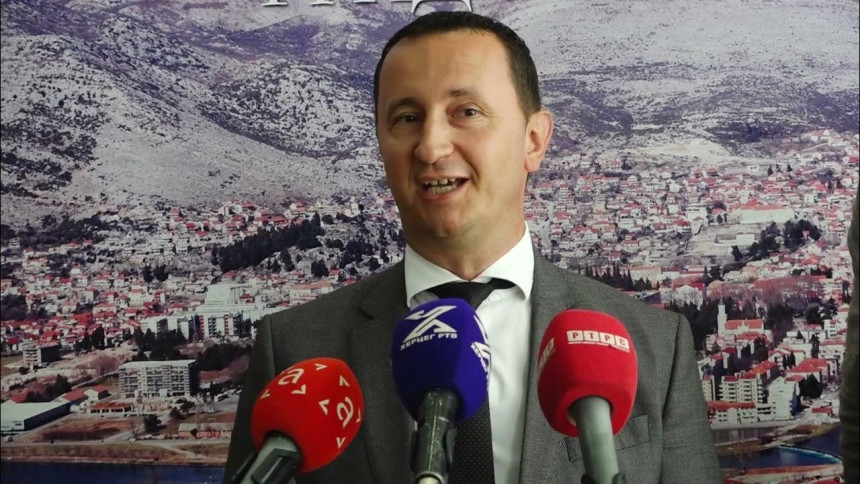 Ćurić nabavlja vozilo vrijedno više od 95.000 maraka