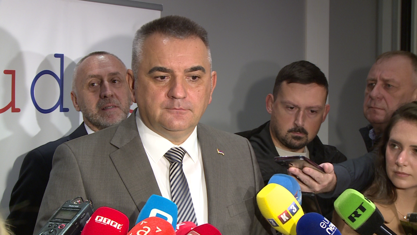 Минић незадовољан, "Електропривреда" је посрнули гигант