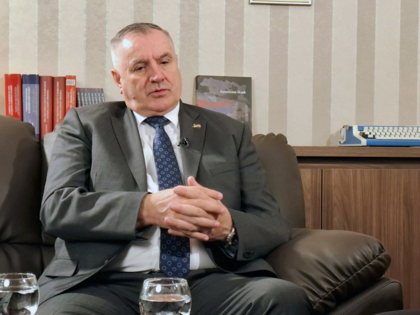 Нова препрека за Вишковића, не може бити уписан у судски регистар