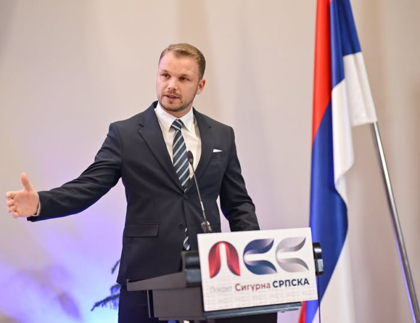 Najveća podvala još uvijek sjedi u Palati Republike Srpske