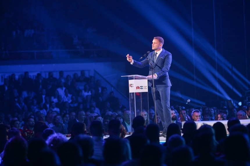 Poziv Amerikancima za posmatrače na izborima - izdajnička poruka SNSD-a