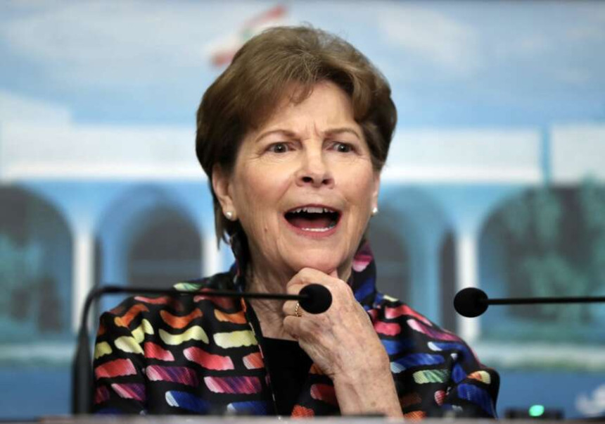 Senatorka kritikovala Trampa zbog ukidanja sankcija Dodiku