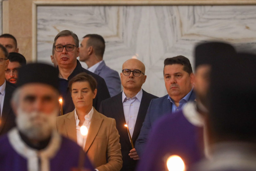 Vučić i Dodik više ne dijele ni parastos