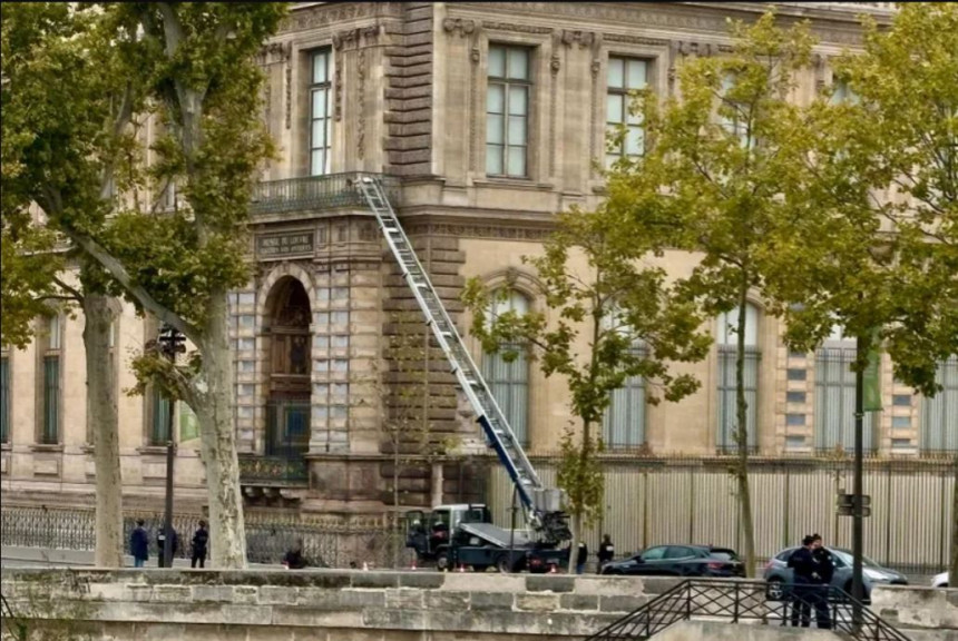 Za pljačku u Luvru osumnjičena i jedna žena