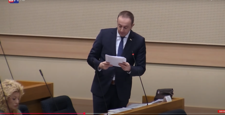 Oko 2.000 ljudi je višak u "Šumama", zato su i propale