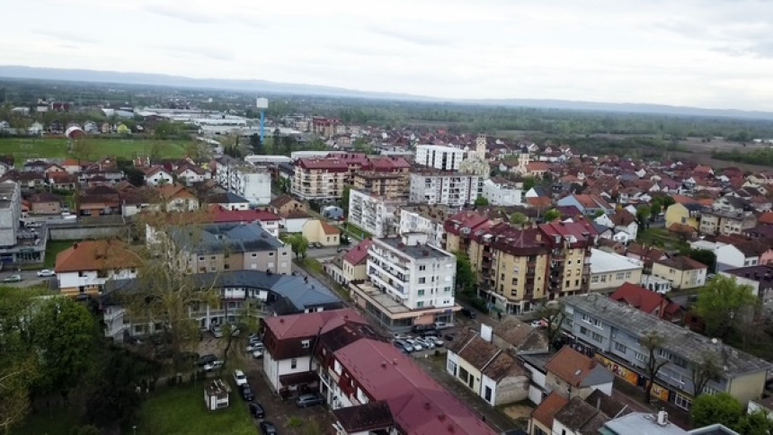 Građani zadovoljni razvojem Šamca, evo šta je sve urađeno