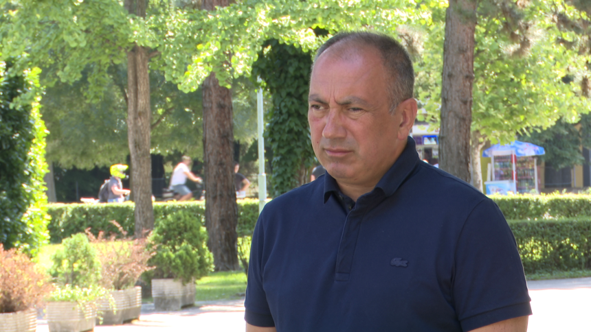 "Samo kukavice preko noći brišu ono što napišu"