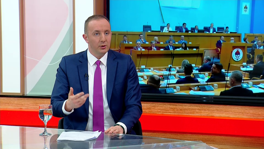 Bodiroga odgovara: Mazalica je sluga i marioneta režima