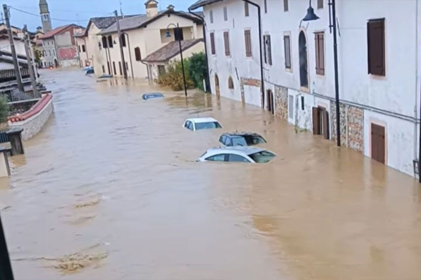 Poplave u Italiji: Srušila se zgrada, dvije osobe nestale