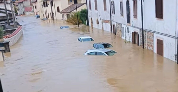 Poplave u Italiji: Srušila se zgrada, dvije osobe nestale