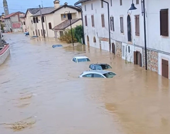 Poplave u Italiji: Srušila se zgrada, dvije osobe nestale