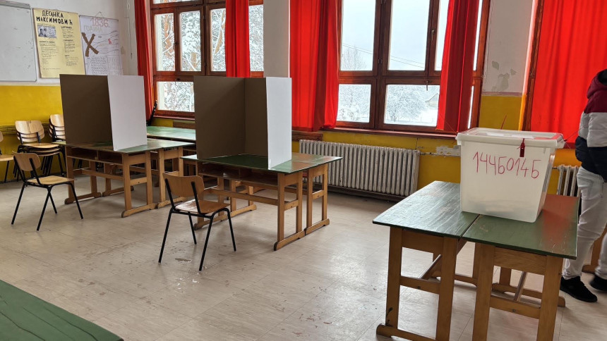 Istočno Sarajevo: Glasanje na vrijeme, problemi sa strujom