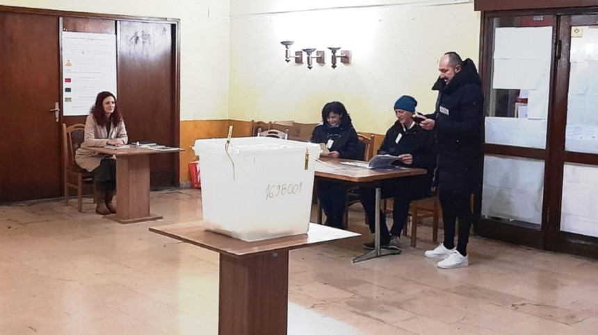 Otvorena birališta u Foči, Rogatici, Čajniču, Novom Goraždu