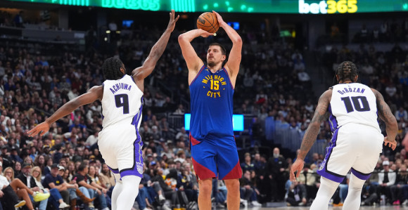 Кошаркаши Денвера поражени од екипе Сакрамента