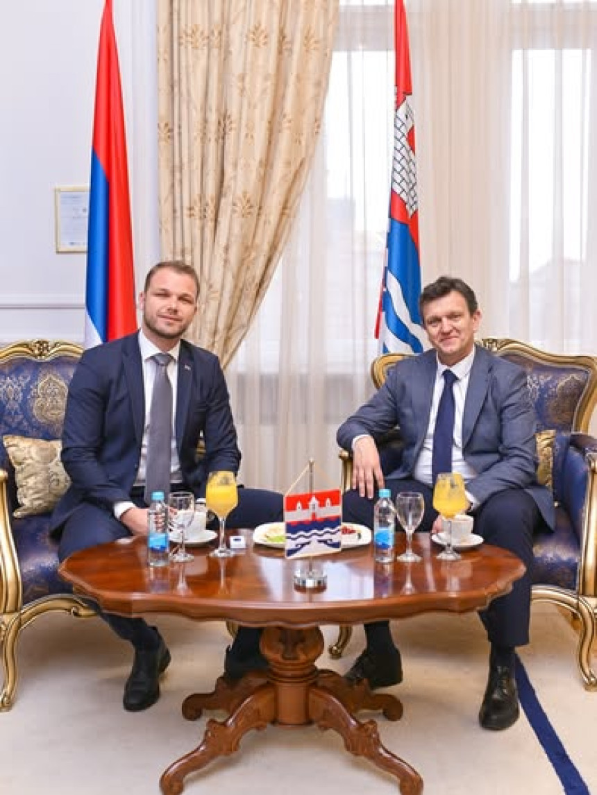  Jutarnja kafa i razgovor sa prof. dr Brankom Blanušom!